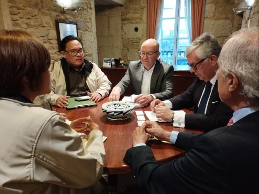 La CEG alienta a fomentar una estrategia empresarial centrada en la promoción y diversificación de las exportaciones gallegas al mercado filipino
