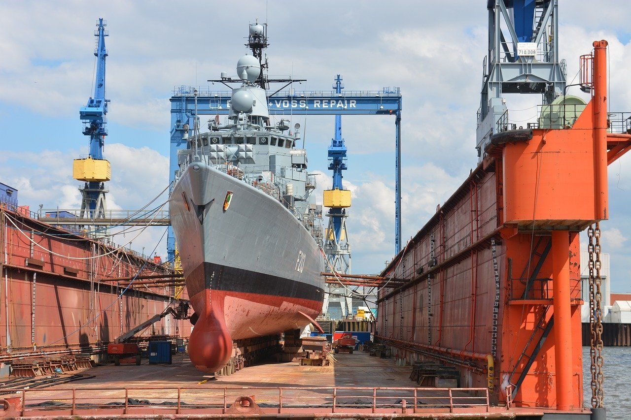 Barco astillero