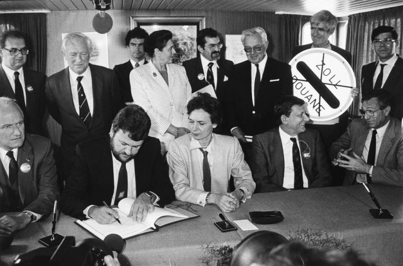 Firma en barco
