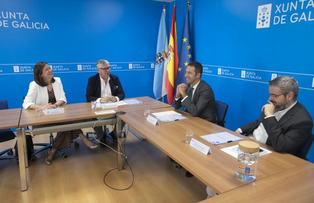 El presidente de la CEG y la presidenta de su Comisión Mar-Industria abordan con el nuevo conselleiro do Mar los retos urgentes del sector 