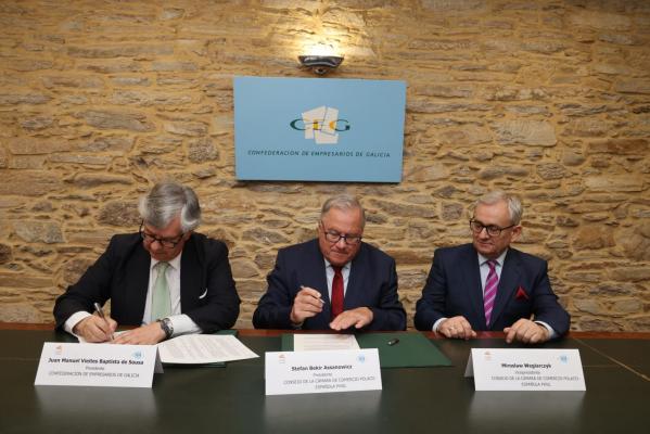 A Confederación de Empresarios de Galicia asina un convenio