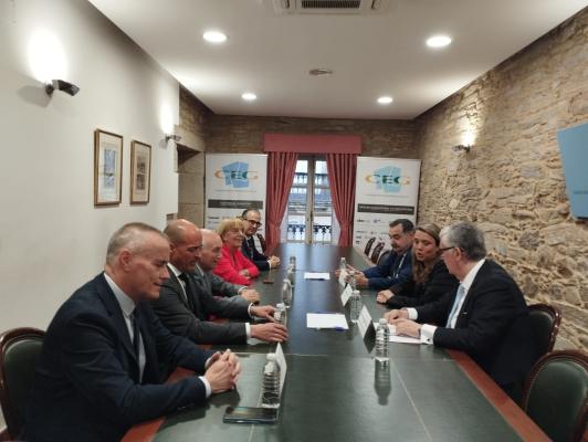 Ángela de Miguel reúnese coa CEG para presentar o seu programa como candidata á presidencia de CEPYME e para escoitar as necesidades das pemes galegas
