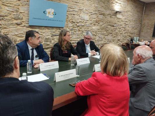 Ángela de Miguel reúnese coa CEG para presentar o seu programa como candidata á presidencia de CEPYME e para escoitar as necesidades das pemes galegas