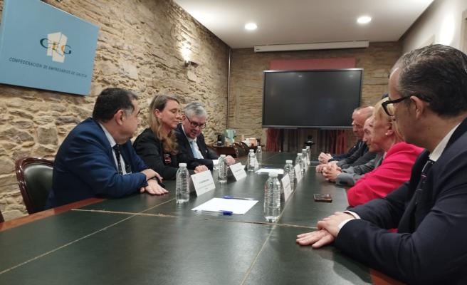 Ángela de Miguel reúnese coa CEG para presentar o seu programa como candidata á presidencia de CEPYME e para escoitar as necesidades das pemes galegas