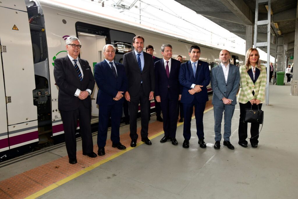 La CEG participa en la simulación comercial del viaje Madrid- A Coruña
