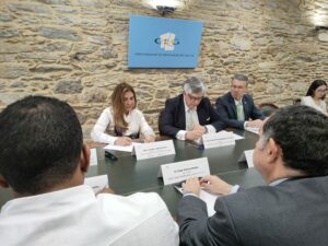 A CEG analiza as posibilidades de negocio e as oportunidades comerciais en Santo Domingo coa alcaldesa da cidade