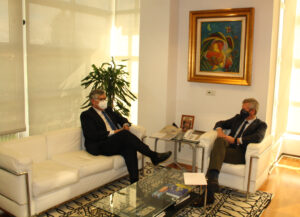 Territorio e Vivenda y el director del IGVS