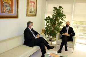 Encuentro de Juan Manuel Vieites con el conselleiro de Economía
