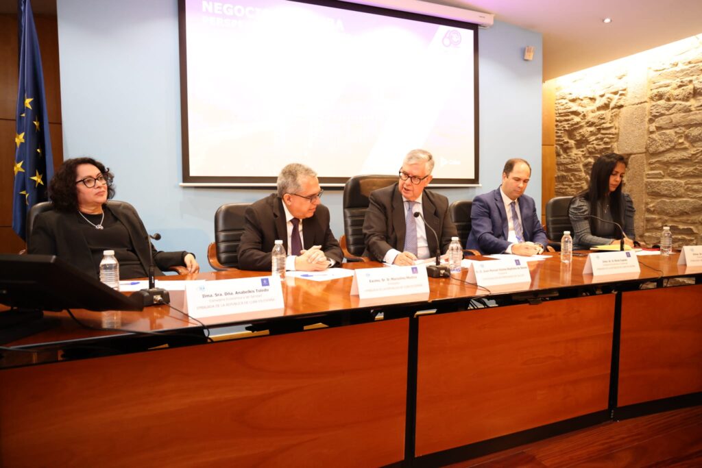 La CEG analiza con el embajador de Cuba las relaciones comerciales y nuevas áreas de negocio para fortalecer lazos económicos entre empresarios cubanos y gallegos 