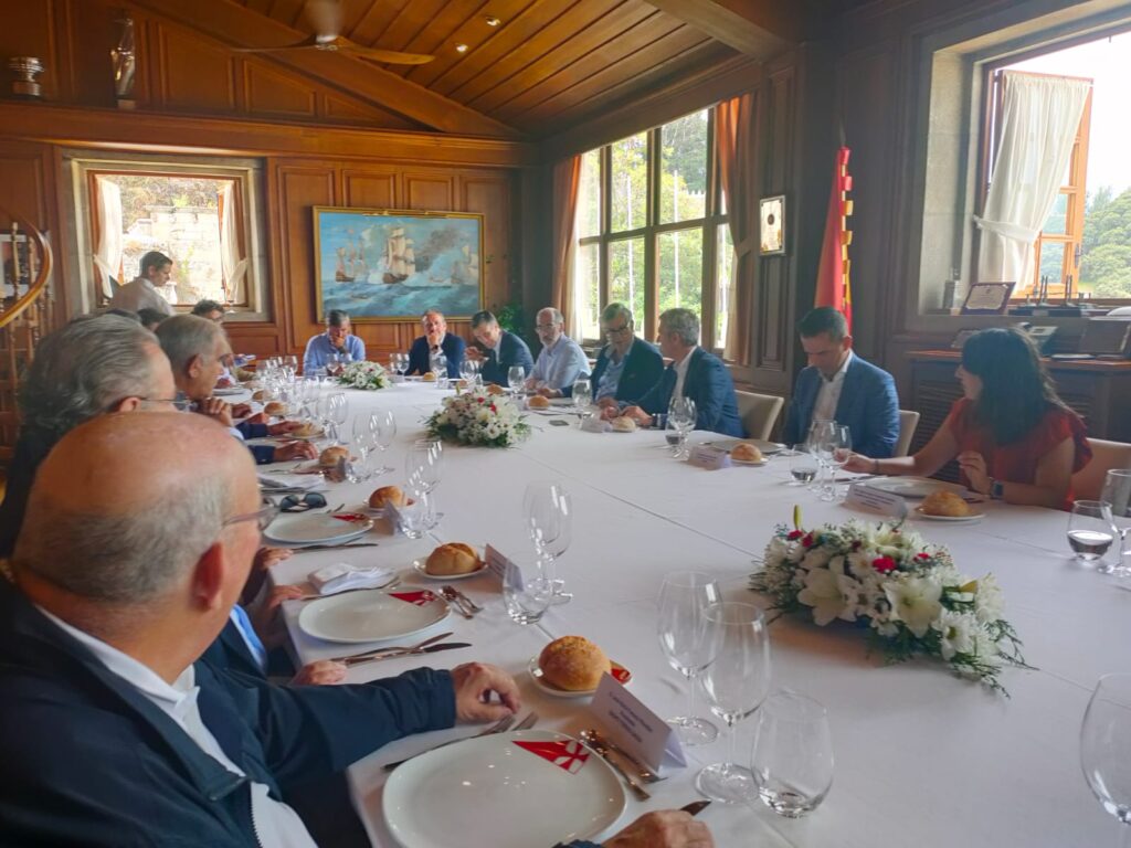 La CEG aborda con el presidente de la Xunta los retos para la recta final de la legislatura en Galicia y las perspectivas del actual contexto económico y político
