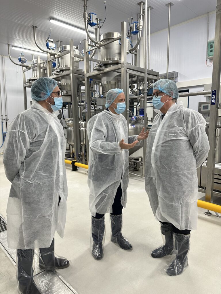 A CEG pide impulsar unha estratexia para reverter a balanza comercial negativa da UE de produtos do mar e a dependencia do exterior e pon en valor empresas como Congalsa que sitúan Galicia como referencia no sector
