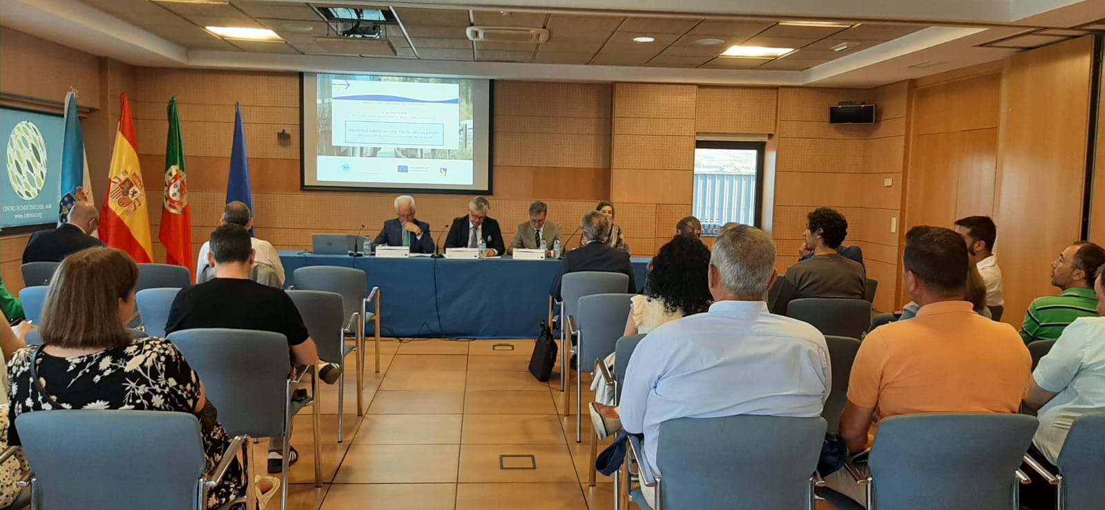 A CEG organiza, no marco do EURES Transfronteirizo Norte de Portugal - Galicia, unha xornada centrada nos desafíos e oportunidades do sector do transporte por estrada